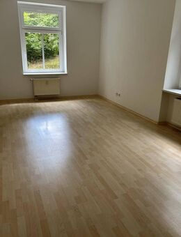 Großzügige Zweiraumwohnung mit barrierefreiem Zugang! - Naumburg (Saale)