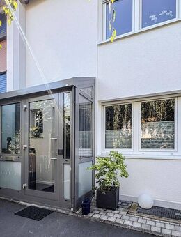 Wo Kinderlachen ein Zuhause hat – 6-Zimmer-Reihenhaus mit Herz - Neu Isenburg