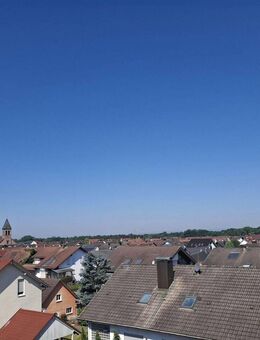 Gemütliche 3,5-Zimmer-Wohnung über den Dächern von Ötigheim (mit Aufzug und Tiefgaragenstellplatz) - Ötigheim