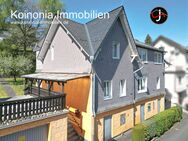 Gepflegtes Zweifamilienhaus mit großem Garten und Doppelgarage in Niederschelden - Siegen (Universitätsstadt)