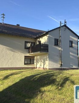 Wohnimmobilie mit Nebengebäuden und weitläufigen Wiesen- und Freiflächen in Ortsrandlage! - Oberwambach