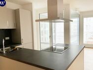 Helle, freundliche und moderne 3-Zimmer-Wohnung mit Kochinsel, Essbereich, Glaswandloggia, Aufzug - Bad Homburg (Höhe)