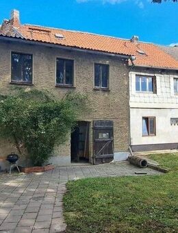 Zweifamilienhaus mit viel Nebengelaß und großem Grundstück... - Gröningen
