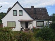 älteres Einfamilienhaus in schöner Lage mit großem Grundstück - Rosengarten (Niedersachsen)