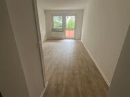 +++Gemütliches Zuhause mit Aufzug, Balkon und EBK+++ - Zwickau