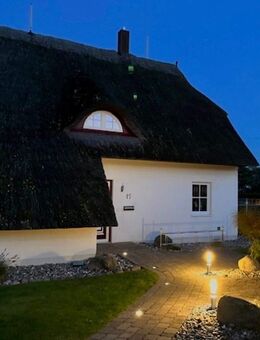 1.REIHE AM ACHTERWASSER! RARITÄT! NEU GEKÄMMTES REETDACH & NEUER AUSSENANSTRICH & GLASFASER IM HAUS & ERDWÄRME & KAMINOFEN & WINTERGARTEN & SAUNA - Zinnowitz