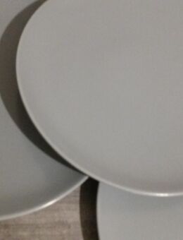 4 neuwertige Speiseteller Dinera IKEA mittelgrau - Hannover