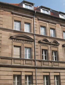 Komplett sanierte Altbauwohnung in Altstadtnähe - Nürnberg
