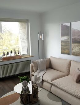 Helle 2-Zimmerwohnung mit großem Balkon und Aufzug - Solingen (Klingenstadt)