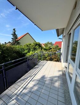 schöne 2-Raumwohnung mit Balkon, Gartenfläche sowie einem PKW-Stellplatz - Weimar