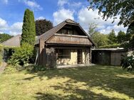 Attraktives Haus mit 2 Wohneinheiten, Teilkeller, S-Terrasse, viel Nutzfläche und großem Grundstück - Schwarzenbek