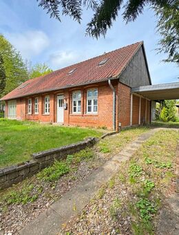 Wesenberg - OT Stubbendorf Bruhnkaten - Sanierungsbedürftiges EFH mit Nebengebäuden in Alleinlage auf großem Grundstück - Reinfeld (Holstein)