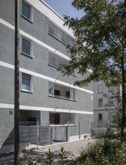 Wir haben ein WG- Zimmer in einer 5er WG frei! Wohnen für Menschen zwischen 18 und 27 Jahren - Augsburg