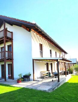 Großes Ein/-Zweifamilienhaus mit Traumgarten für die ganze Familie - Tann