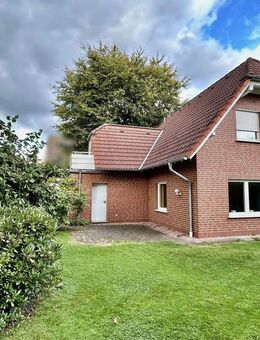 Attraktive, sehr gepflegte Doppelhaushälfte mit tollem, großen Grundstück, Garage, Terrasse, Balkon - Hemer