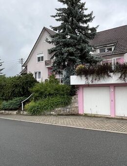 Zweifamilienwohnhaus in ruhiger Lage in Unterbalbach - Lauda-Königshofen