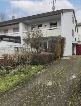 Perfektes Zuhause für Familien: Großzügiges Haus mit Balkon, Terrasse, Garten und zwei Garagen - Steinheim (Murr)