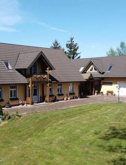 Wohnen, wo andere Urlaub machen - Traumhaus am Kummerower See - Meesiger