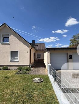 Hier findet Ihre Familie oder Ihr Mieter ausreichend Platz! 2-Familien-Haus in Neumarkt - Neumarkt (Oberpfalz)