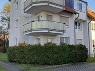 Wohnresidenz Ponitz: frisch renovierte 3-Zimmer-Wohnung mit Terrasse und Tiefgaragen-Stellplatz - Ponitz