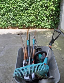 Gartenhelfer hilft in Düsseldorf im Garten - Meerbusch