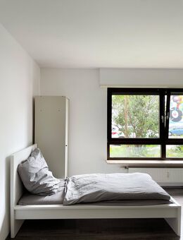 Mietdauer 2-3 Jahre; Gepflegte Wohnung in guter Lage 1.OG - Mannheim