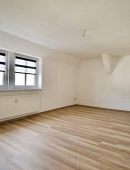 Geräumige 2-Raum-Dachgeschosswohnung in Deutscheinsiedel - Deutschneudorf