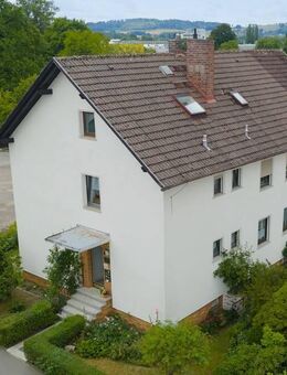5-Zimmer-Eigentumswohnung mit Dachterrasse und Gartennutzung in Neustadt b. Coburg - Neustadt (Coburg)