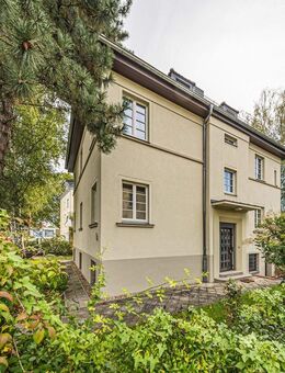 Sehr begehrte Lage: Geräumige Stadtvilla im Vogelviertel - Halle (Saale)