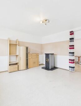 Charme trifft Perspektive - Solides Zuhause mit zwei Wohneinheiten Stellplatz und Garten - Roth (Bayern)