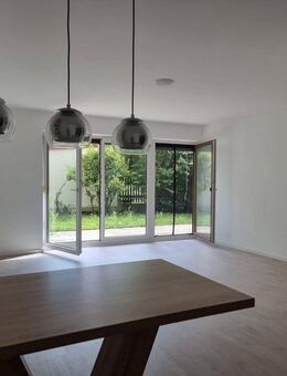 Ruhige, lichtdurchflutete 2-Zimmer Gartenwohnung - 59 qm - mit Südterrasse im Münchner Norden - München