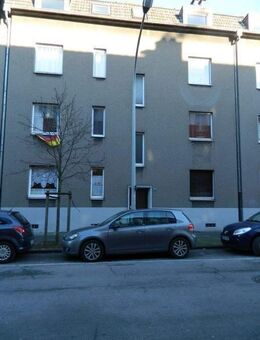 2 Zimmer Dachgeschoss-Wohnung in Duisburg-Neudorf - Duisburg