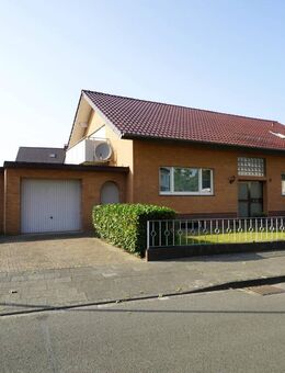 Einfamilienhaus mit Einliegerwohnung in ruhiger Wohnlage in Paderborn-Sennelager - Paderborn