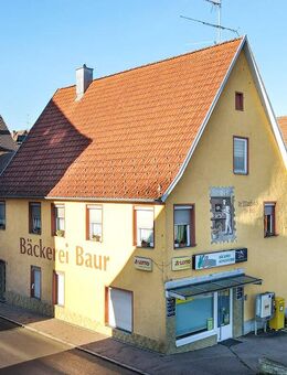 Zentrale Lage . Wohn- und Geschäftshaus, ideal für einen Imbiss, Friseur oder Büro - Scheer