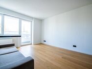 Ready to move in: Lichterfülltes Studio-Apartment EBK, Balkon und fußläufig zum Ku'damm - Berlin