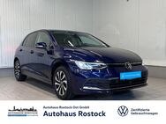 VW Golf, 1.0 VIII Active eTSI, Jahr 2023 - Rostock