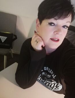 Kleine Chaotin sucht Uniformträger - Berlin