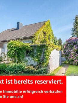 Reserviert: Gepflegte Doppelhaushälfte mit Potential in gefragter Lage - Schortens