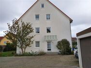 2-Zimmerwohnung DG in einem 4-Familienhaus in Bad Staffelstein ruhige, zentrale Lage - Bad Staffelstein