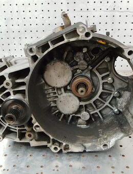 VW Passat B5 Variant / Lim. (Typ:3BG/3B3/3B6) Getriebe 1,9TDI GRF 0136830PI0100 - Pinneberg