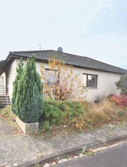 Renovierungsbedürftiger Bungalow direkt am Feld! - Hillerse