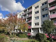 Gepflegte 3-Raumwohnung mit hochwertiger Einbauküche zu verkaufen - Halle (Saale)