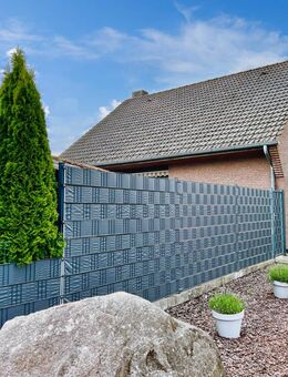 Einfamilienhaus mit Vollkeller, Doppelgarage und großem Grundstück in Tarmstedt - Tarmstedt