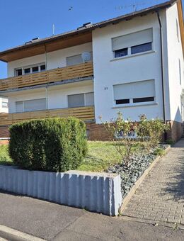 Sehr schönes 3-Familienhaus mitten in Kirchhain - Kirchhain