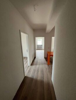 Charmante 4-Zimmer DG Wohnung in Kassel-Harleshausen - Kassel