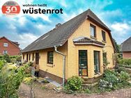 GROSSE HAUSHÄLFTE MIT VERBLENDER + SOLARTHERMIE + EINBAUKÜCHE + KAMIN + VOLLKELLER + FERIENWOHNUNG - Waren (Müritz)