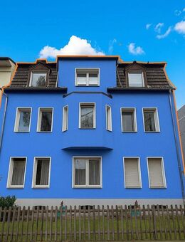 Gepglegtes Dreifamilienhaus mit fünf Garagen in Mülheim-Heißen! - Mülheim (Ruhr)