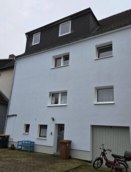 Ahnatal-Heckershausen Mehrfamilienhaus mit 6 Wohneinheiten, Ladengeschäft und Nebengebäude - Ahnatal