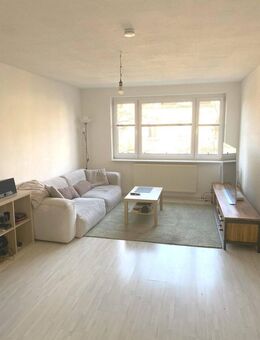 Gute Lage - Schön gechnittene ETW zentral in Stuttgart-Bad Cannstatt zu verkaufen - Stuttgart