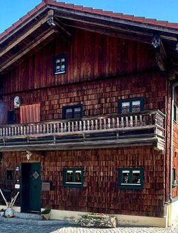 Kernsaniertes Holzhaus mit charmantem Anbau - ein Schmuckstück in idyllischer Lage - Aldersbach